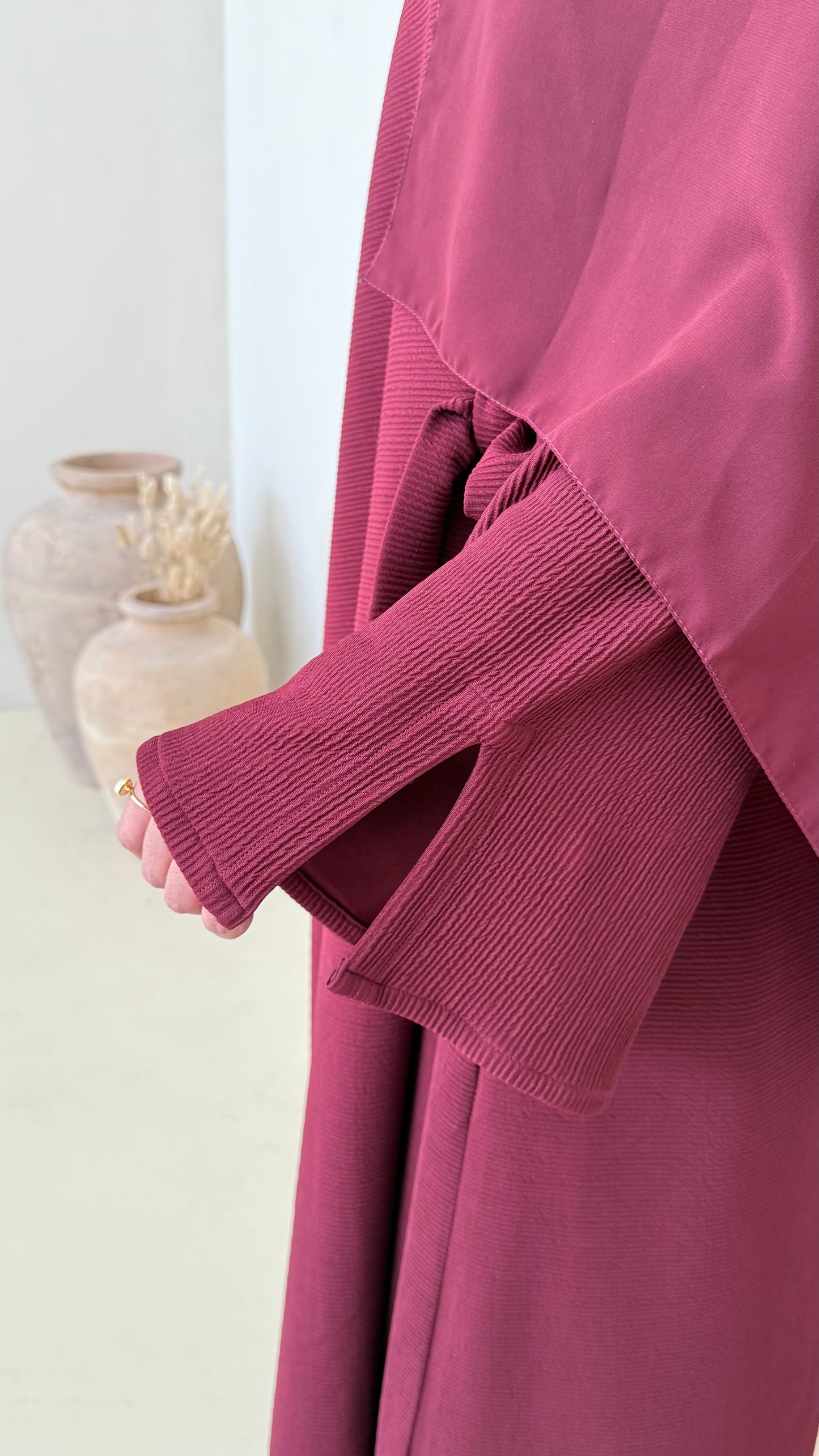 Rouge wrap abaya