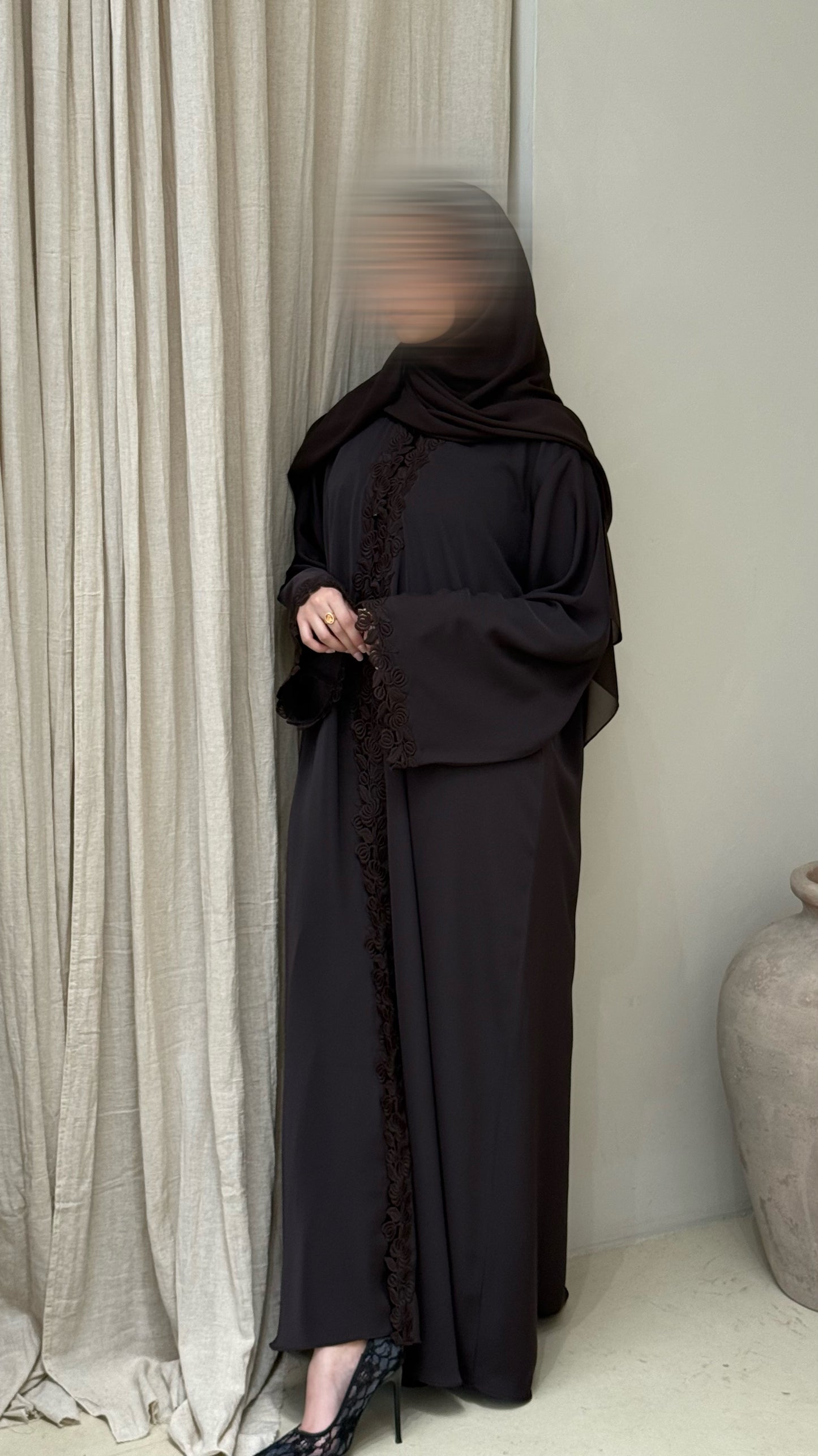 La Rosette Abaya-Cocoa Noir