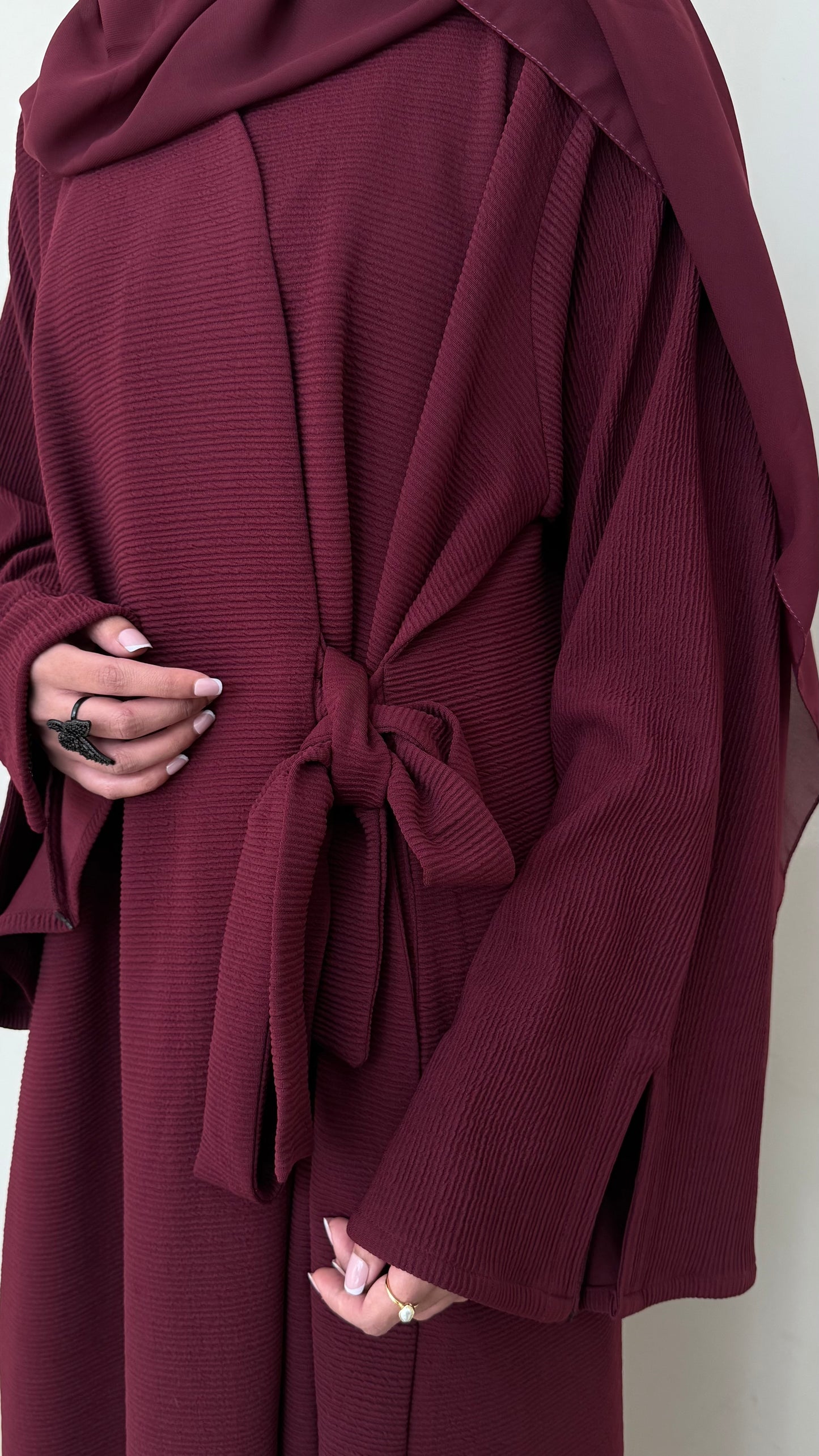 Rouge wrap abaya