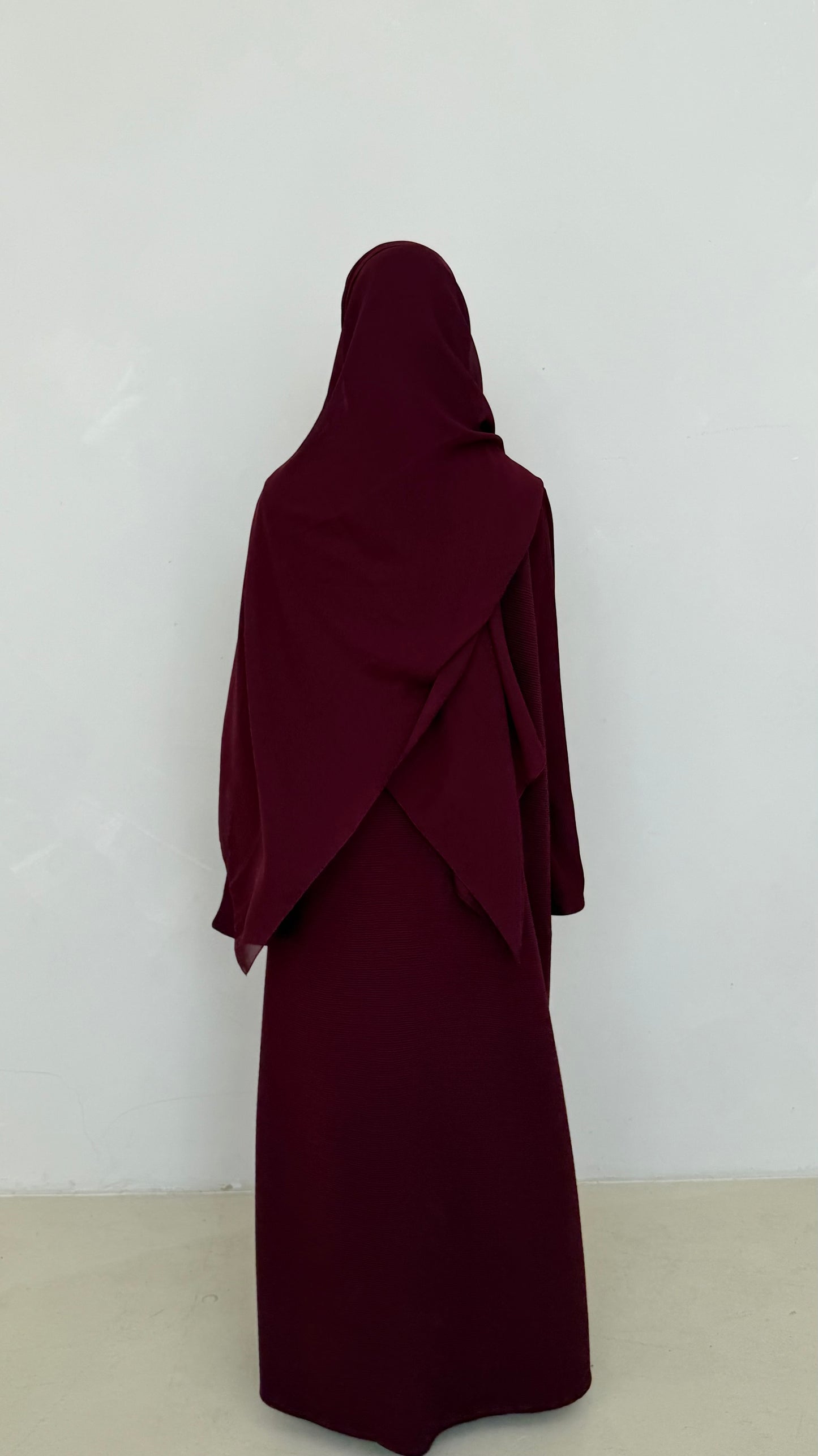 Rouge wrap abaya